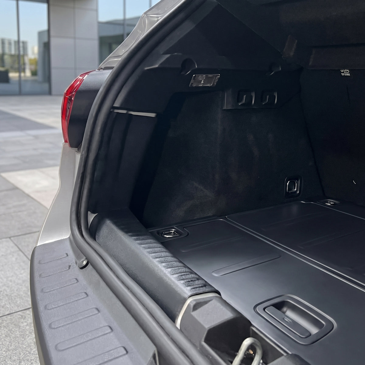Rear Bumper Protector Complete Guard Set for Dacia Sandero Stepway III (2021+On) - Detail View - BUYDAY