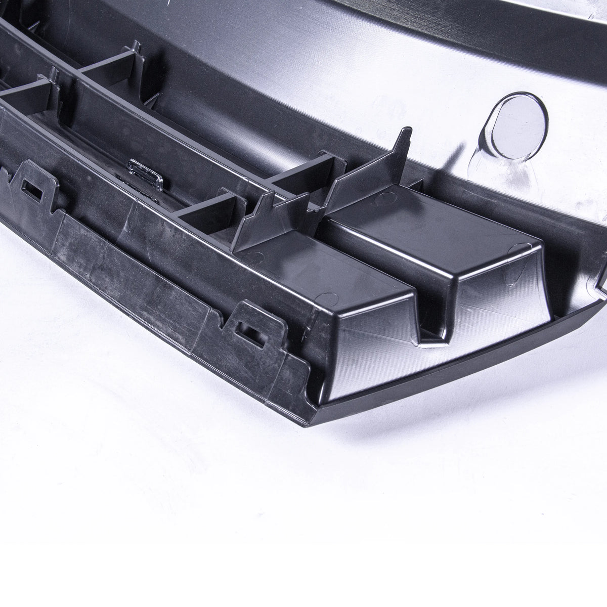 Main Grille Black With Chrome Moulding Front Upper 6R0853651C For VW Polo 09-14 - BUYDAY -  - Detail View