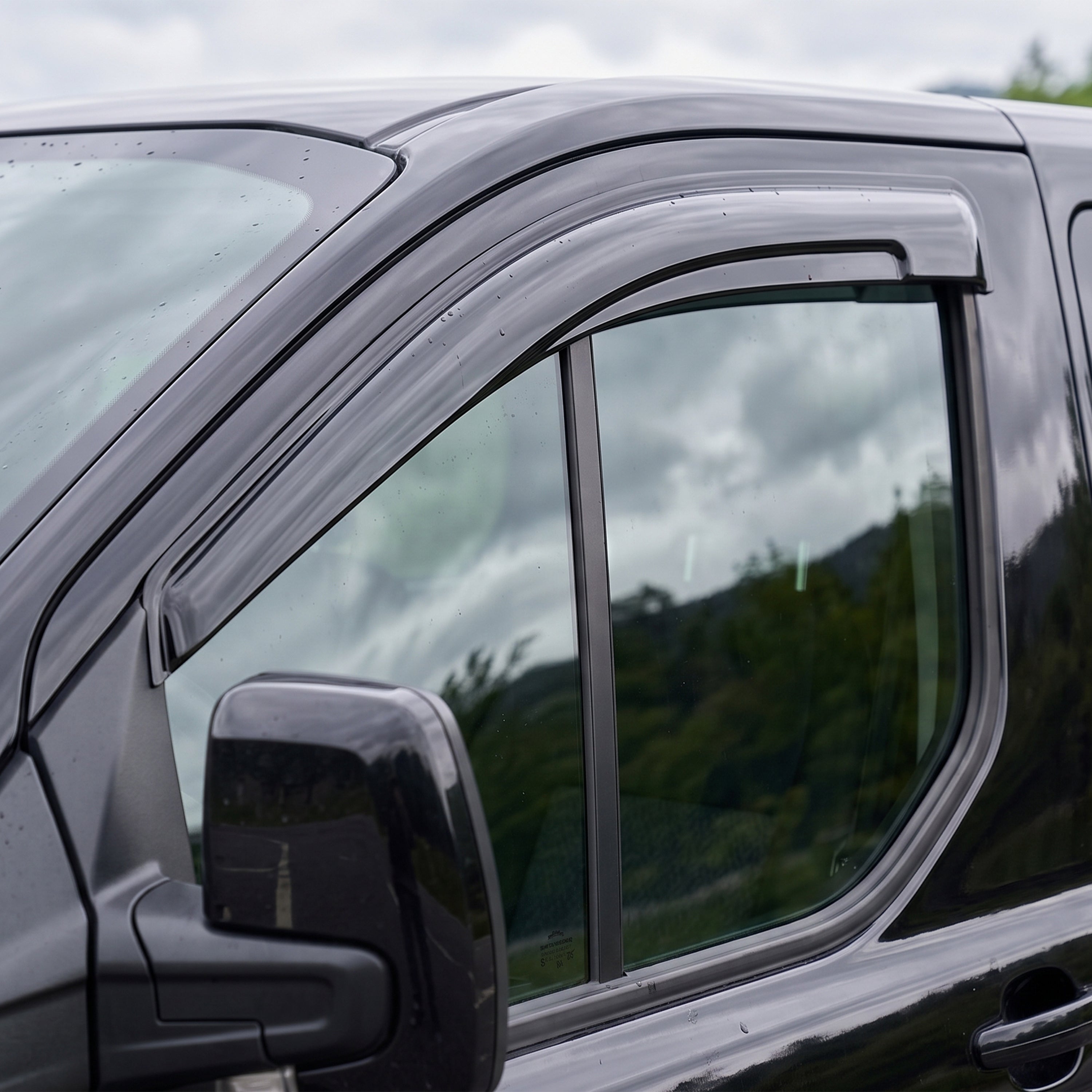 2 Pcs Wind Rain Sun Smoke Guard Deflectors Front for Ford Tourneo Custom 2012+on - Detail View - BUYDAY