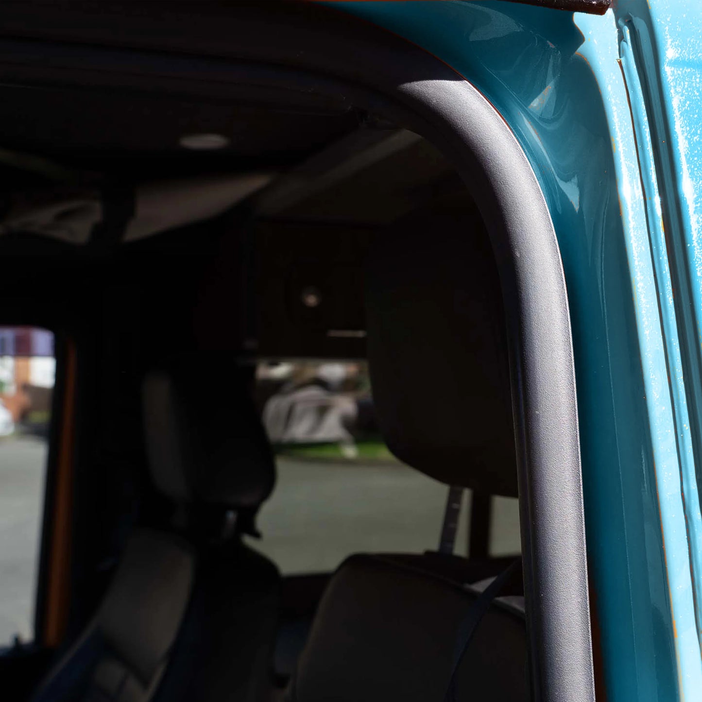 Front Door Body Rubber Seal (Fits Left or Right Aperture), Body Mounted Weatherstrip, Stops Leaks & Wind Noise, for Campervan Conversion, Fits T4 Models 1990-2004, 7D0837911